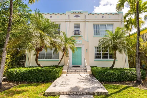 $3,000 | 1027 Euclid Avenue, Unit 1, Miami Beach, FL 33139