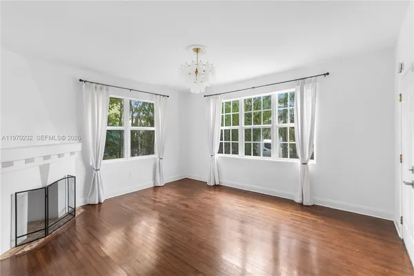 $3,000 | 1027 Euclid Avenue, Unit 1, Miami Beach, FL 33139