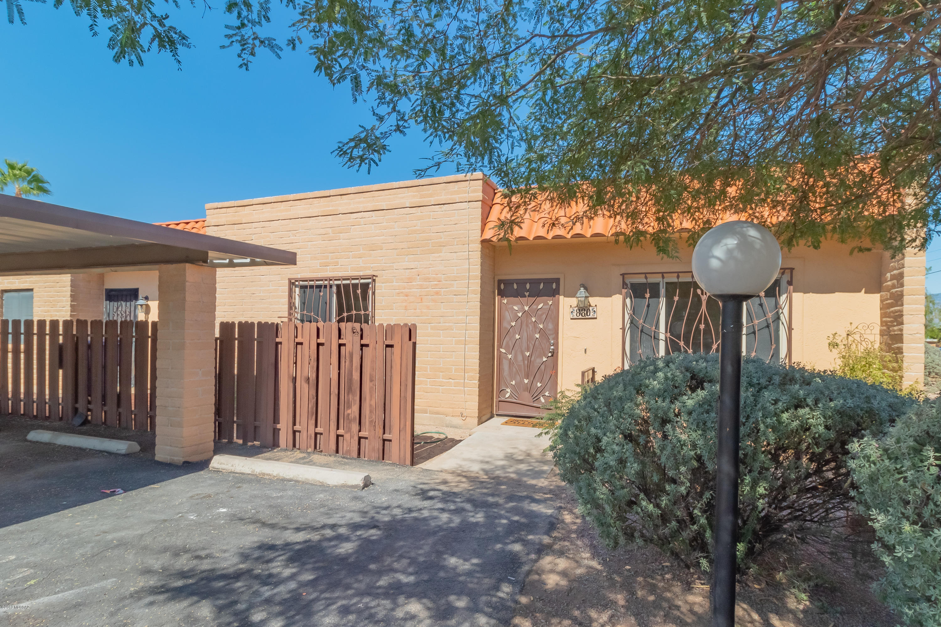 880 South Pantano Road Tucson, AZ 85710 - Photo 3 of 24 Gallery Image 3