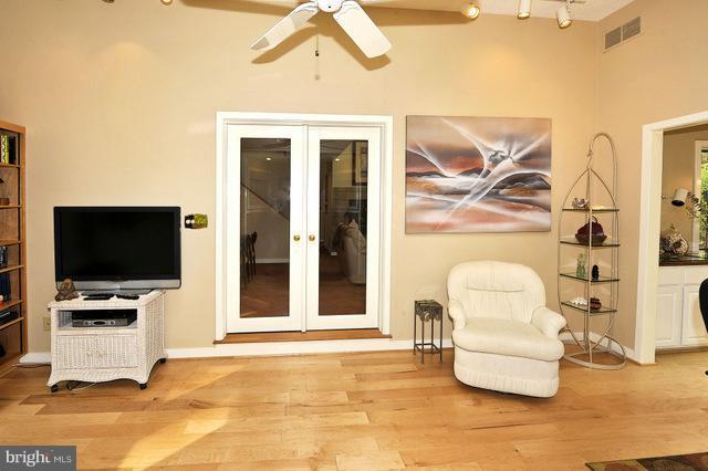 2831 Fennel Road Edgewater, MD 21037 - Photo 12 of 27 Family Room