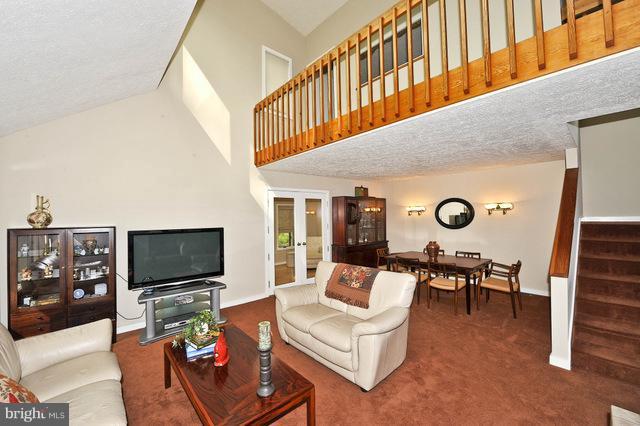 2831 Fennel Road Edgewater, MD 21037 - Photo 21 of 27 Living Room