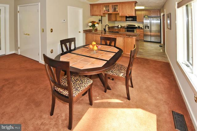 2831 Fennel Road Edgewater, MD 21037 - Photo 9 of 27 Eat Area