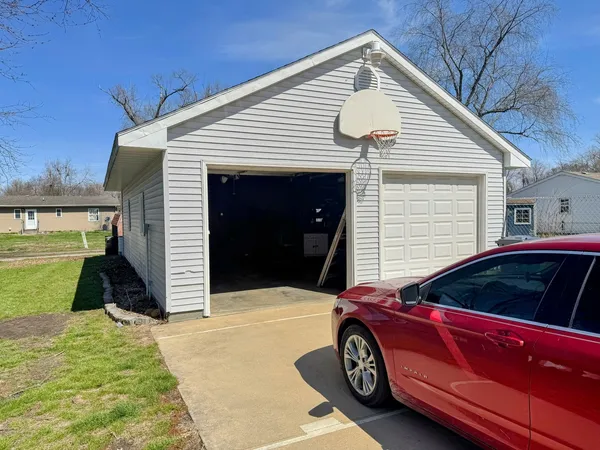 $249,999 | 408 East Marshall Street, Tolono, IL 61880