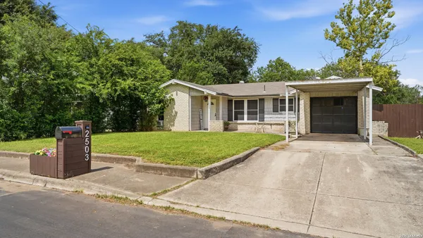 $1,900 | 2503 Irwin Drive, San Antonio, TX 78222