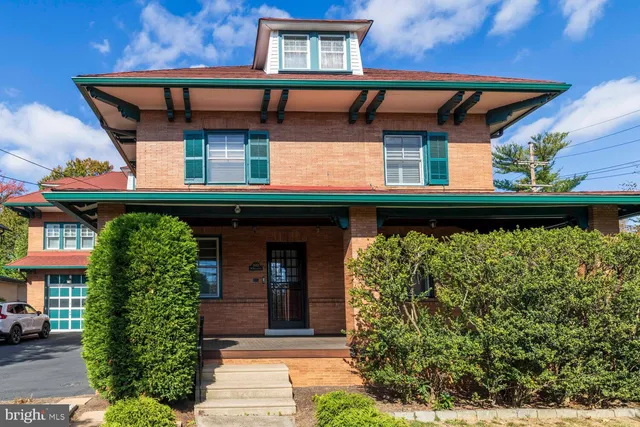 $899,000 | 3001 West Queen Lane, Philadelphia, PA 19129