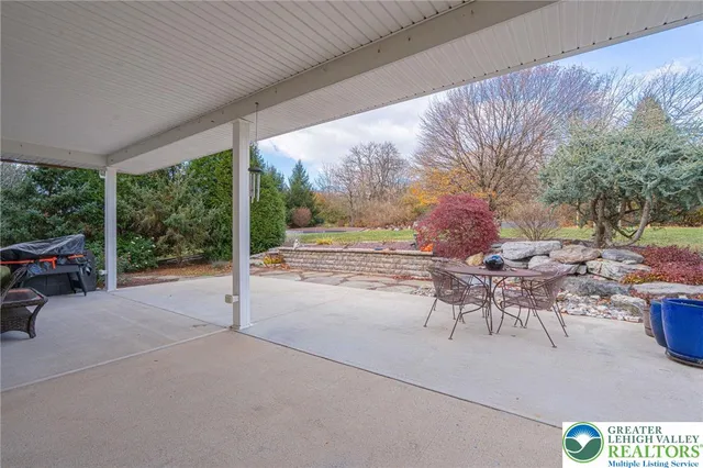 $779,000 | 6551 Overlook Road, Orefield, PA 18069