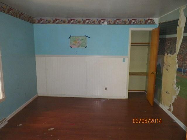 3895 Albert Matthews Road Columbia, TN 38401 - Photo 8 of 13 3rd Bedroom