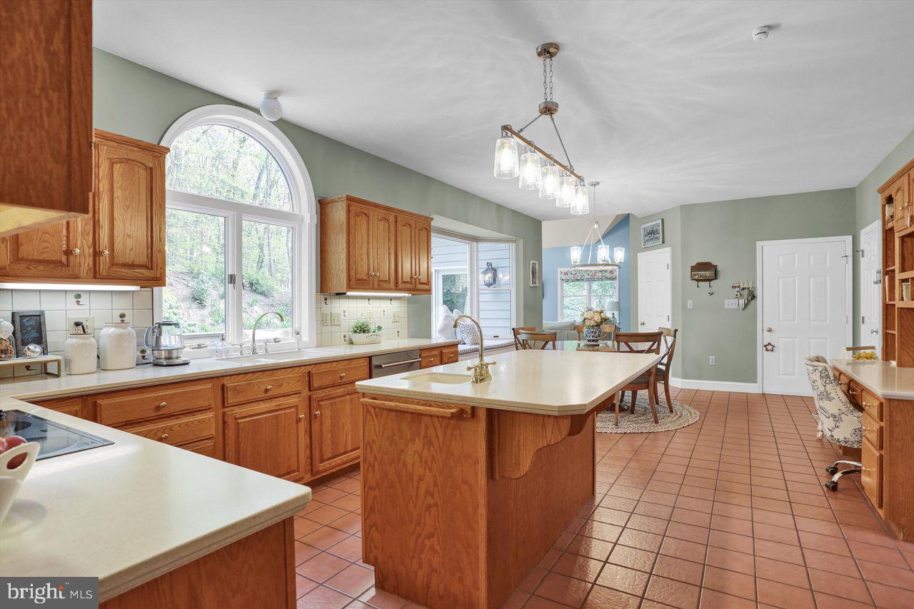 8 Quail Ridge Drive Reading, PA 19607 - Photo 10 of 44