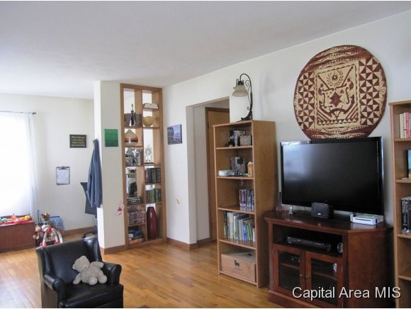 1716 West Governor Street Springfield, IL 62704 - Photo 2 of 11 Gallery Image 2