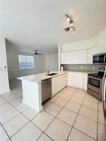 $5,000 | 16500 Southwest 37th Street, Unit 16500, Miramar, FL 33027