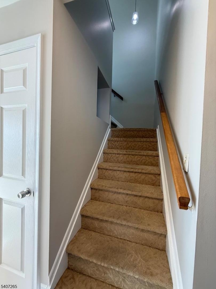 2710 Packer Court Bridgewater, NJ 08807 - Photo 15 of 29