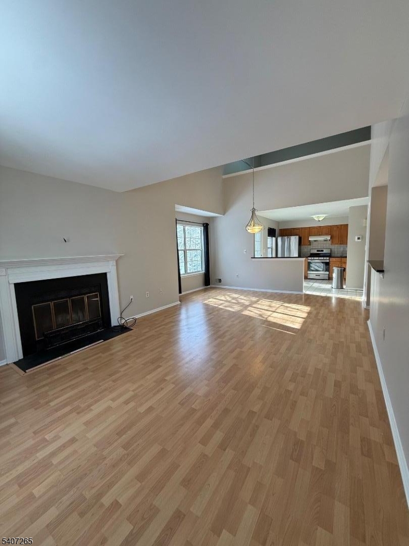 2710 Packer Court Bridgewater, NJ 08807 - Photo 6 of 29