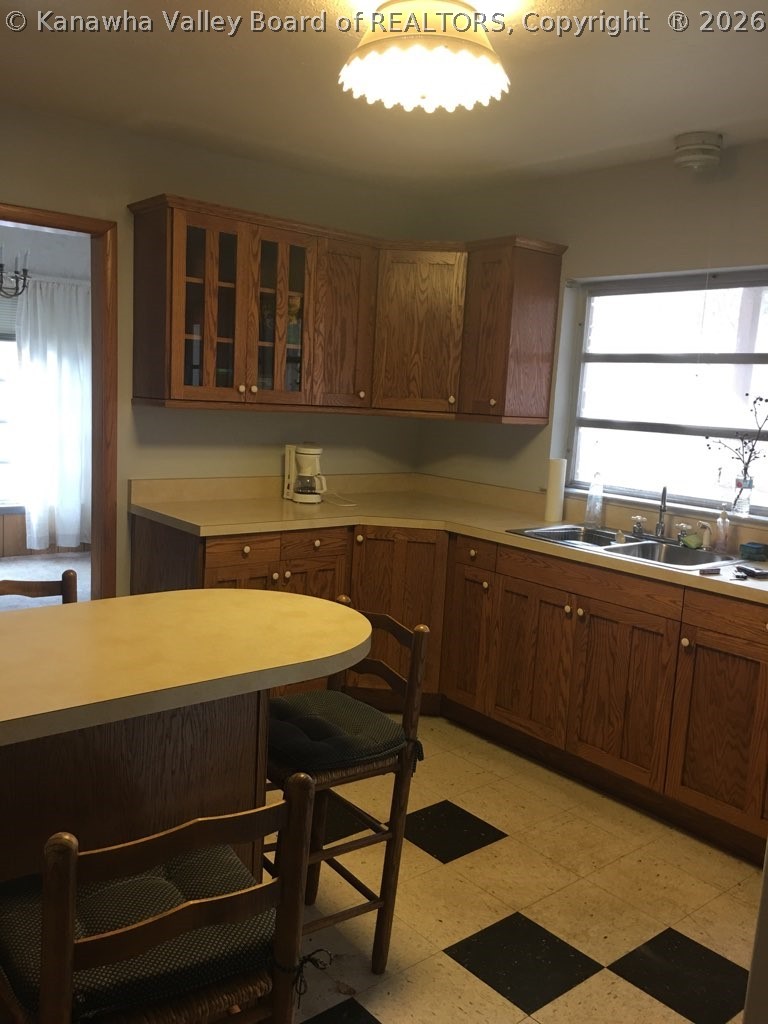 1744 Hunter Road Charleston, WV 25311 - Photo 8 of 23 Gallery Image 8