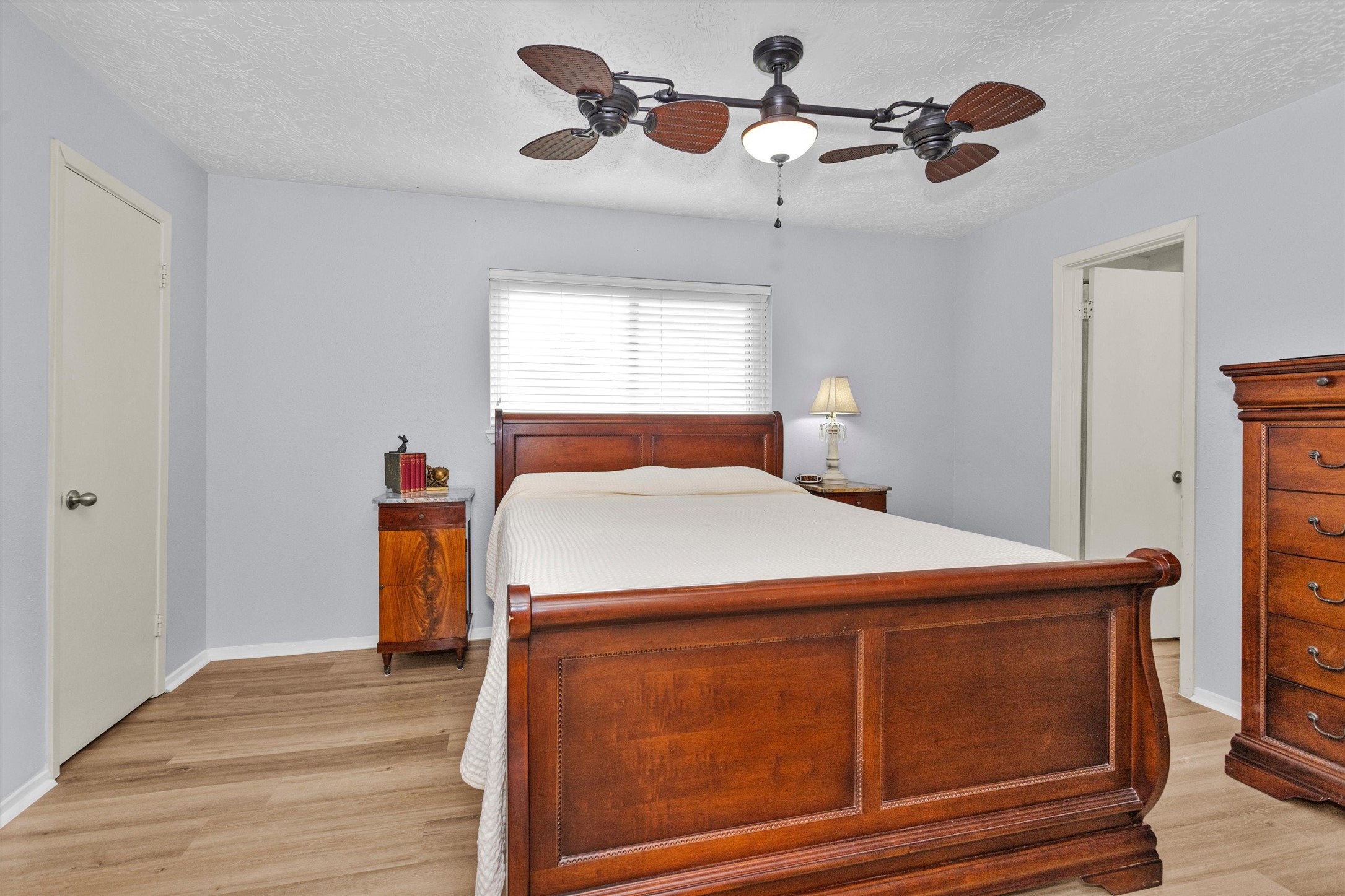 8422 Oakhaven Road La Porte, TX 77571 - Photo 24 of 46