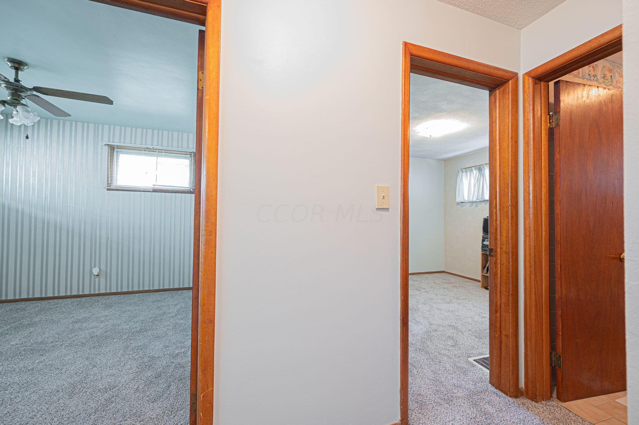 2182 Ferris Road Columbus, OH 43224 - Photo 19 of 40 24-web-or-mls-2182 Ferris Rd-24