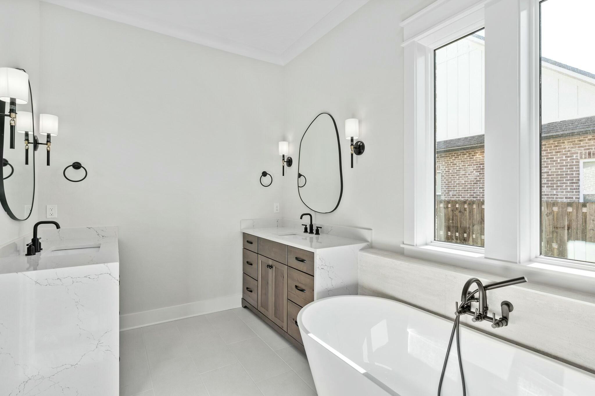 57 Revana Way Freeport, FL 32439 - Photo 23 of 38 57 Revana Way Primary Bath