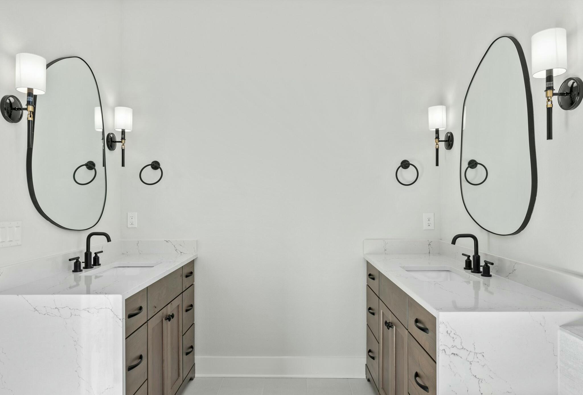 57 Revana Way Freeport, FL 32439 - Photo 24 of 38 57 Revana Way Primary bath duel vanities