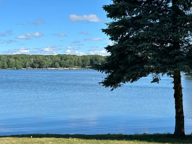 $419,500 | 7914 West Royal Road, Canadian Lakes, MI 49346