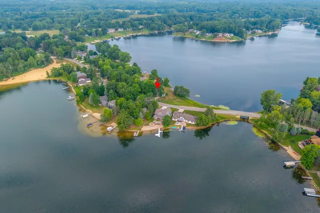 $419,500 | 7914 West Royal Road, Canadian Lakes, MI 49346