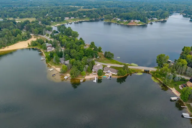 $419,500 | 7914 West Royal Road, Canadian Lakes, MI 49346