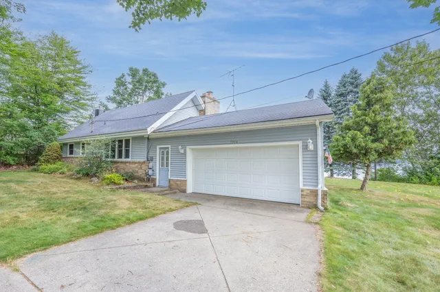 $419,500 | 7914 West Royal Road, Canadian Lakes, MI 49346