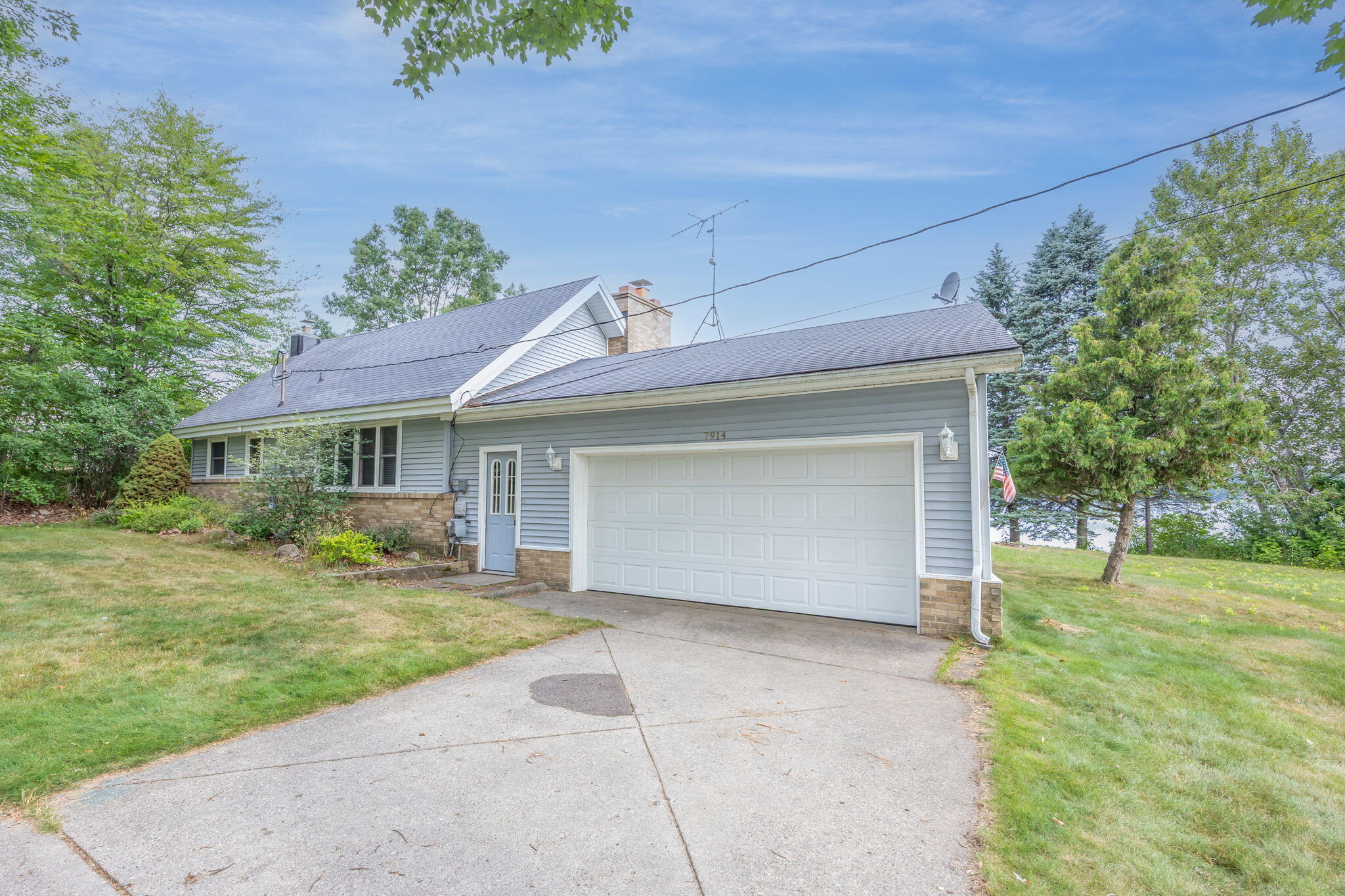 7914 West Royal Road Canadian Lakes, MI 49346 - Photo 31 of 33 1-web-or-mls-3Y2A7848-Edit