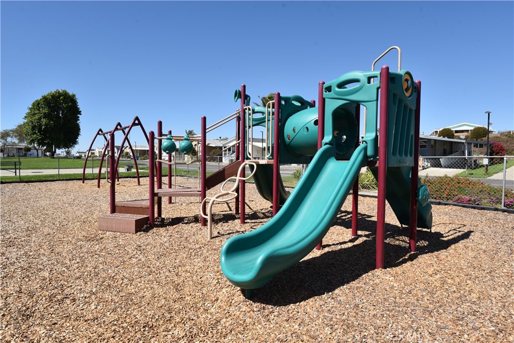 765 Mesa View Drive, Unit 172 Arroyo Grande, CA 93420 - Photo 36 of 39