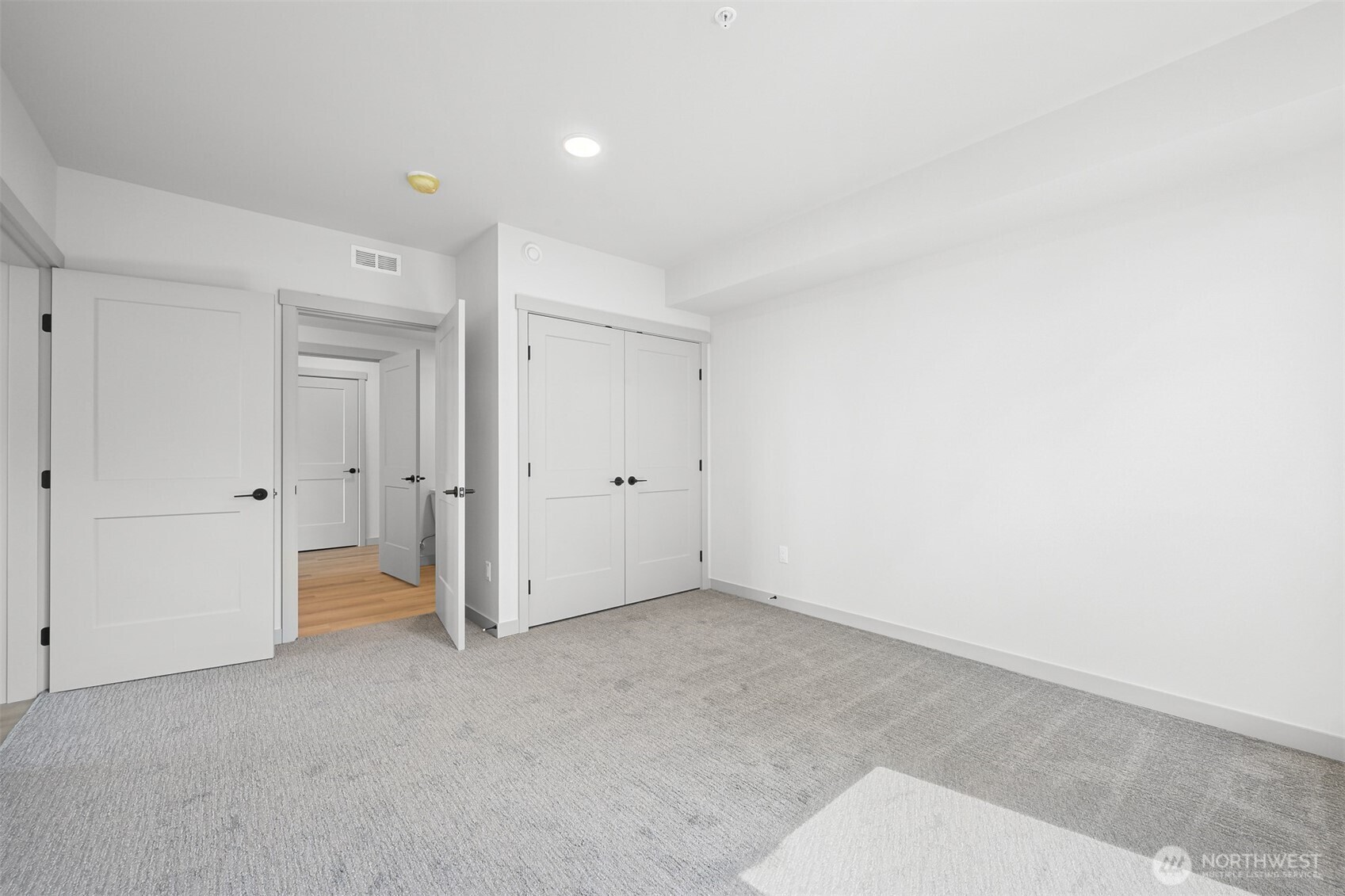 820 North State Street, Unit 412 Bellingham, WA 98225 - Photo 21 of 30