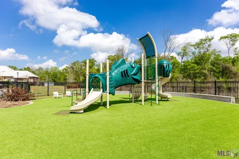 $749,900 | 13857 Golden Holly Lane, Baton Rouge, LA 70810