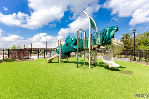 $749,900 | 13857 Golden Holly Lane, Baton Rouge, LA 70810