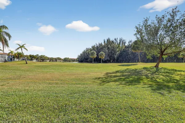 $168,000 | 12500 Southwest 6th Street, Unit 110N, Pembroke Pines, FL 33027