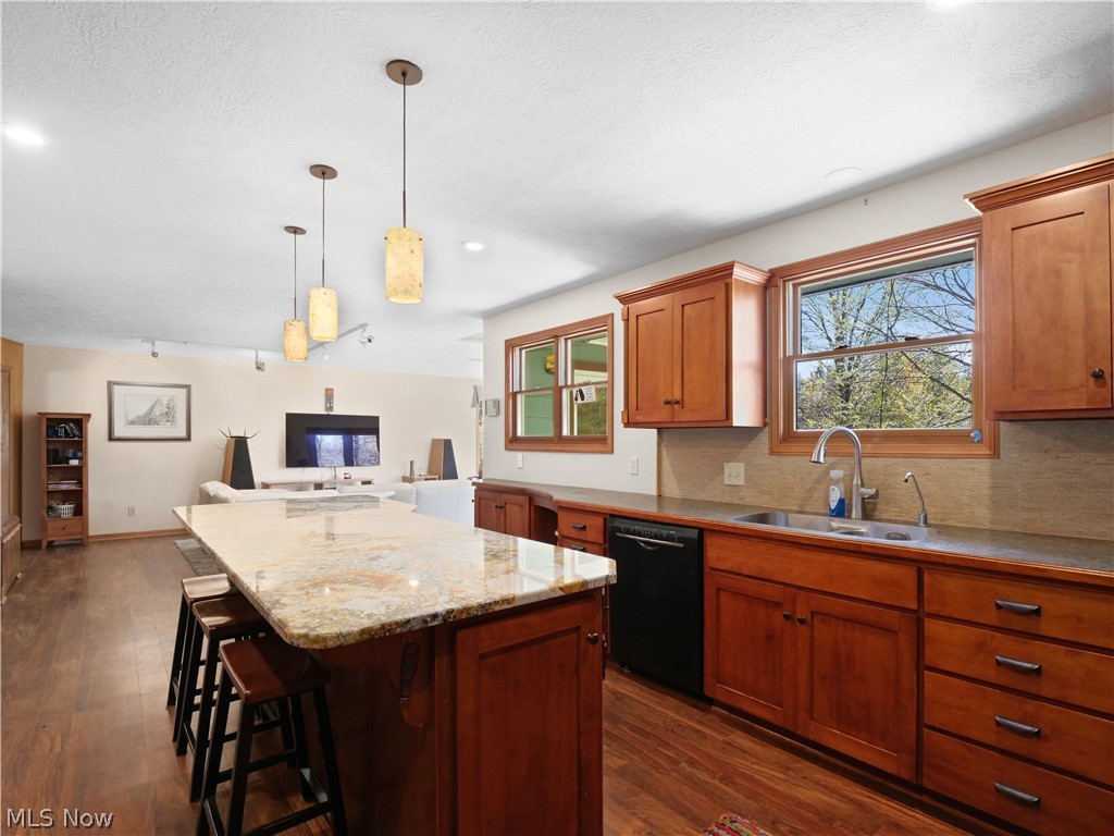 2850 West Bath Road Akron, OH 44333 - Photo 19 of 35 Kitchen