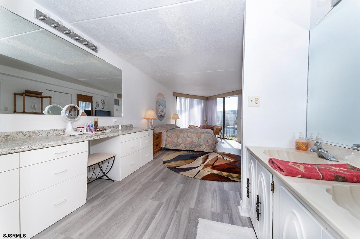 935 Ocean Avenue, Unit 315 Ocean City, NJ 08226 - Photo 23 of 37 a very nice looking room with a large window