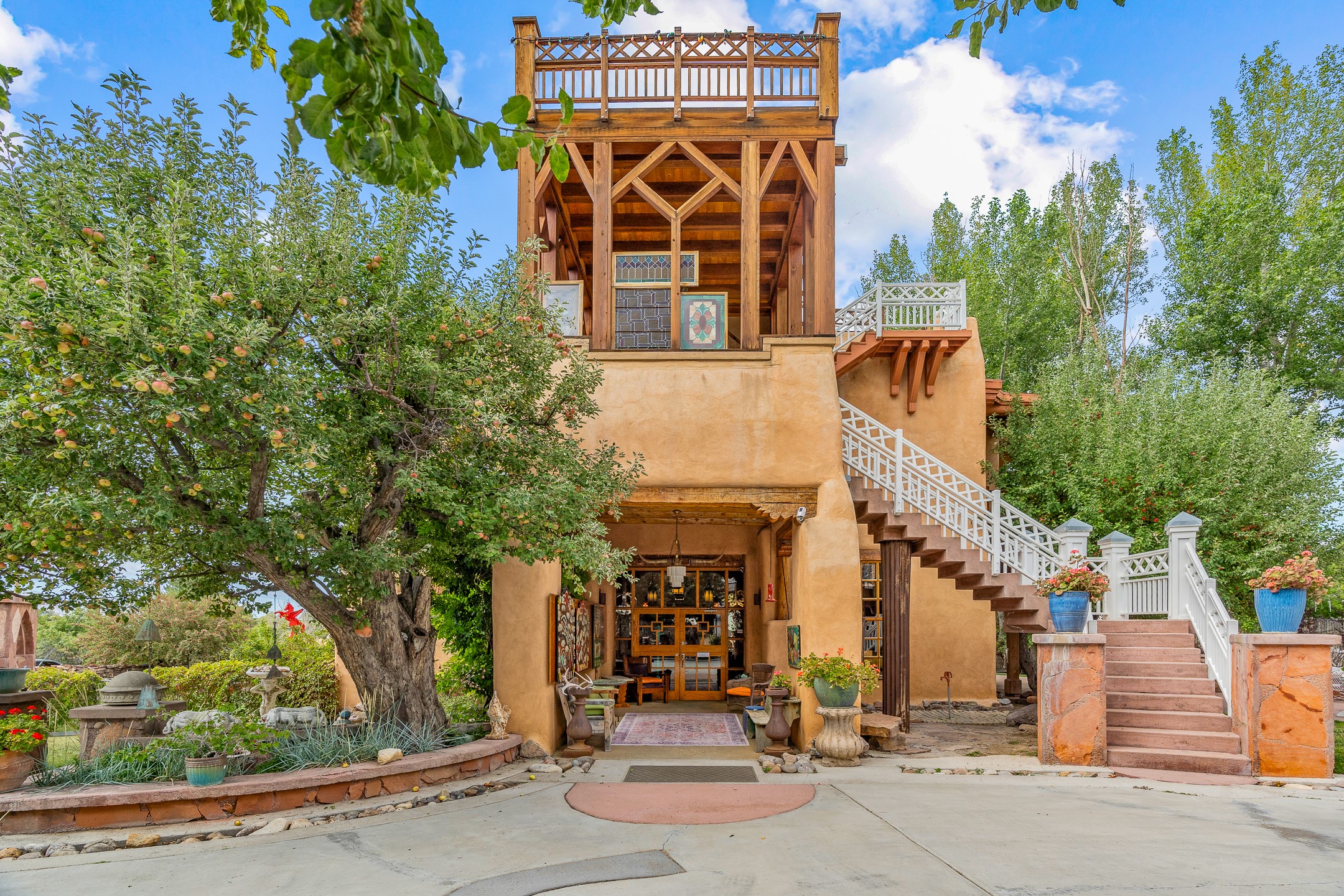 939 Kit Carson Road Taos, NM 87571 - Photo 3 of 54