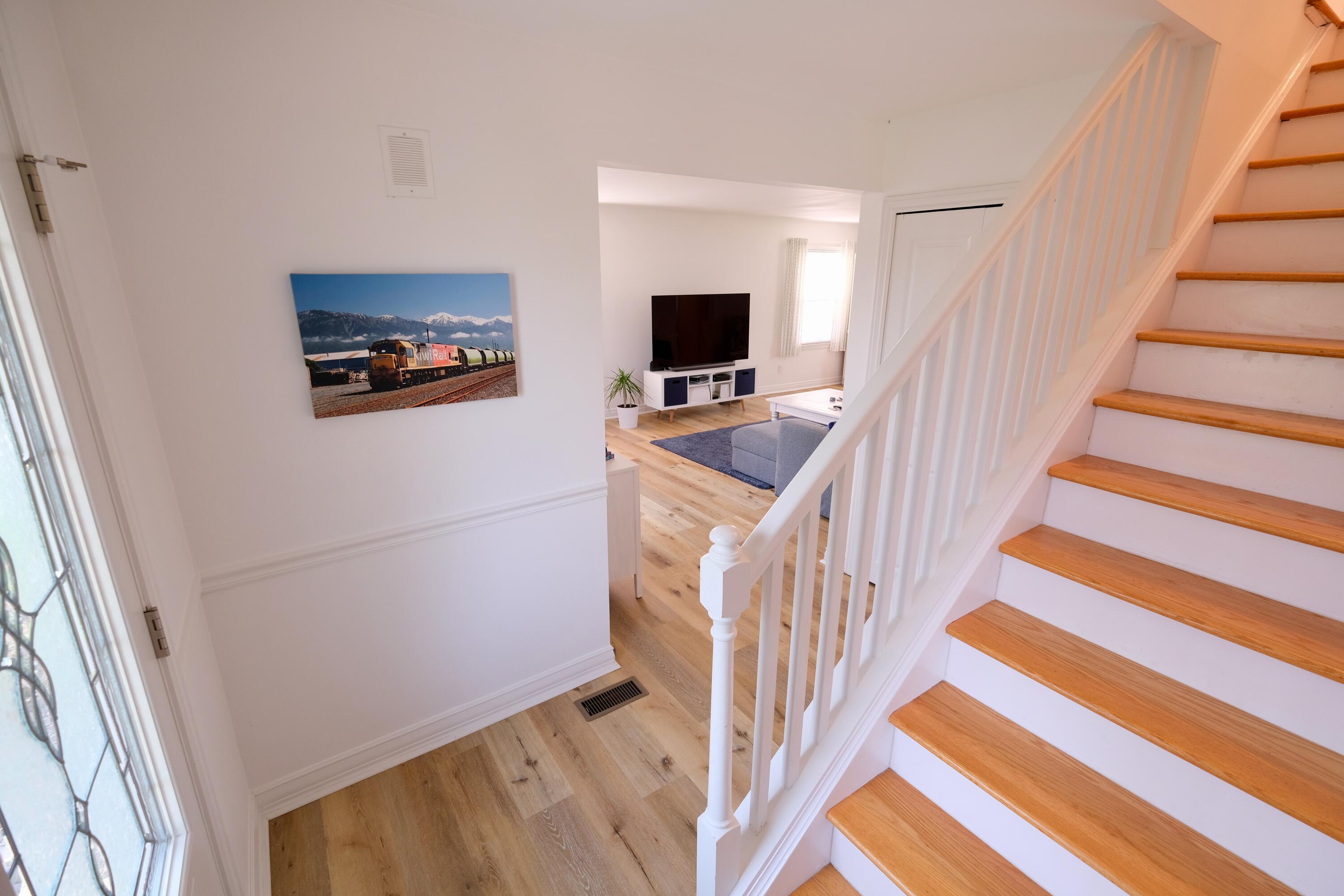 32272 Hearthstone Road Farmington Hills, MI 48334 - Photo 12 of 43 Downstairs Entry - 2