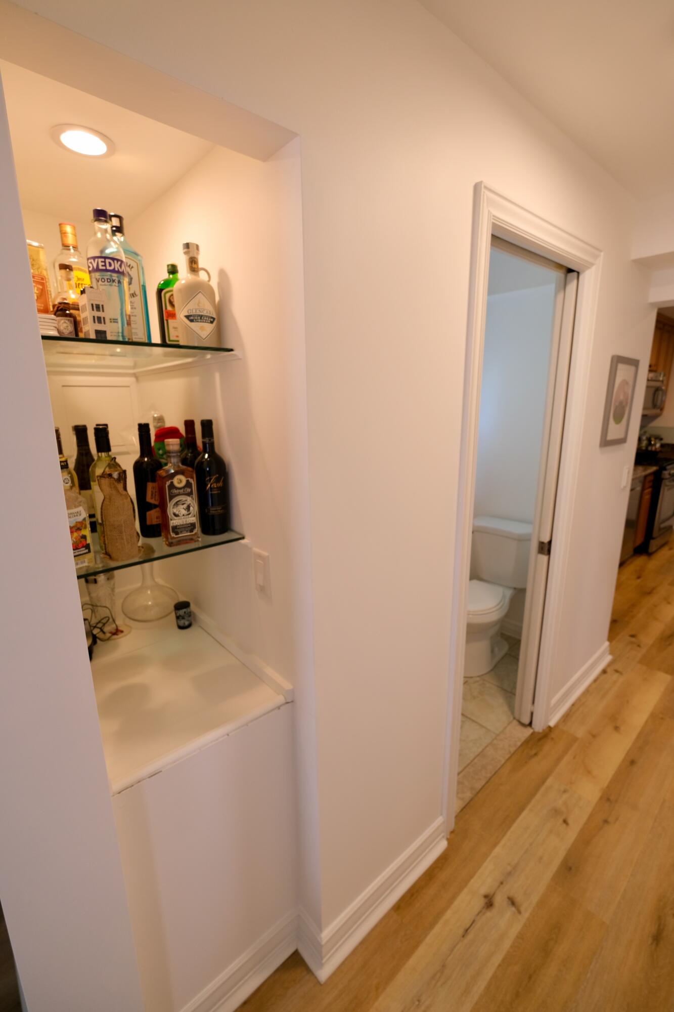 32272 Hearthstone Road Farmington Hills, MI 48334 - Photo 14 of 43 Downstairs Hallway - Half Bath - 2
