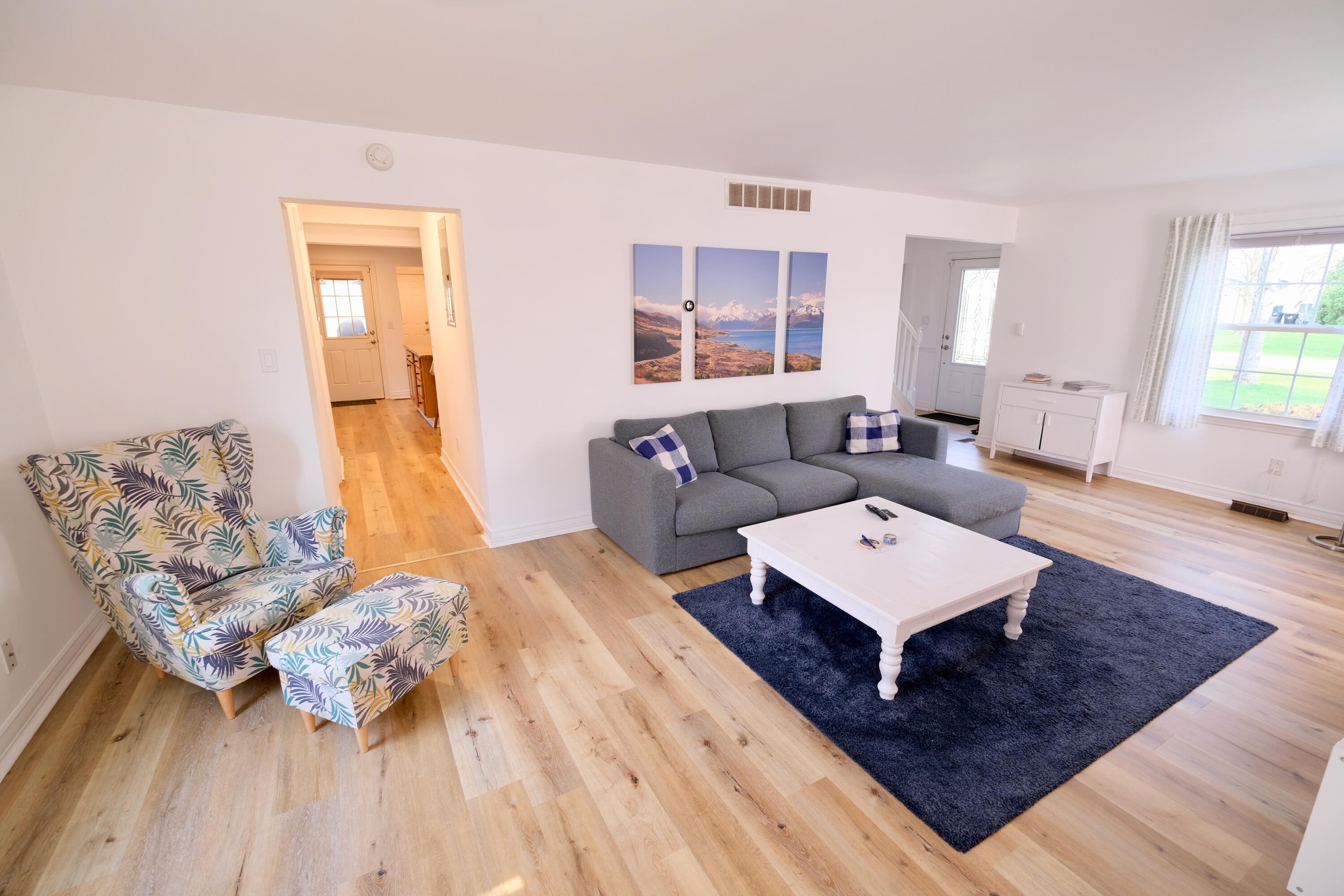 32272 Hearthstone Road Farmington Hills, MI 48334 - Photo 19 of 43 Living Room - 3