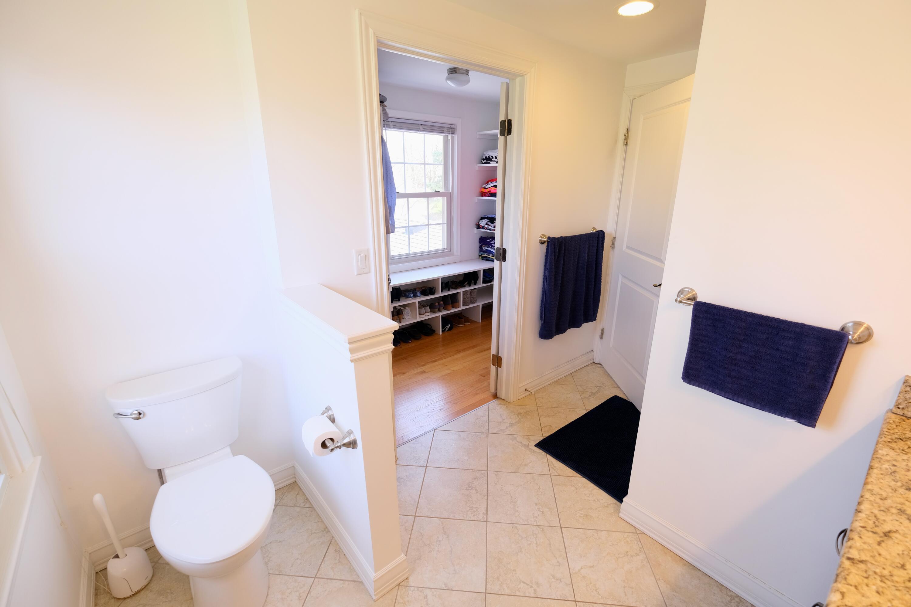 32272 Hearthstone Road Farmington Hills, MI 48334 - Photo 30 of 43 Bathroom 1 - Master - 3