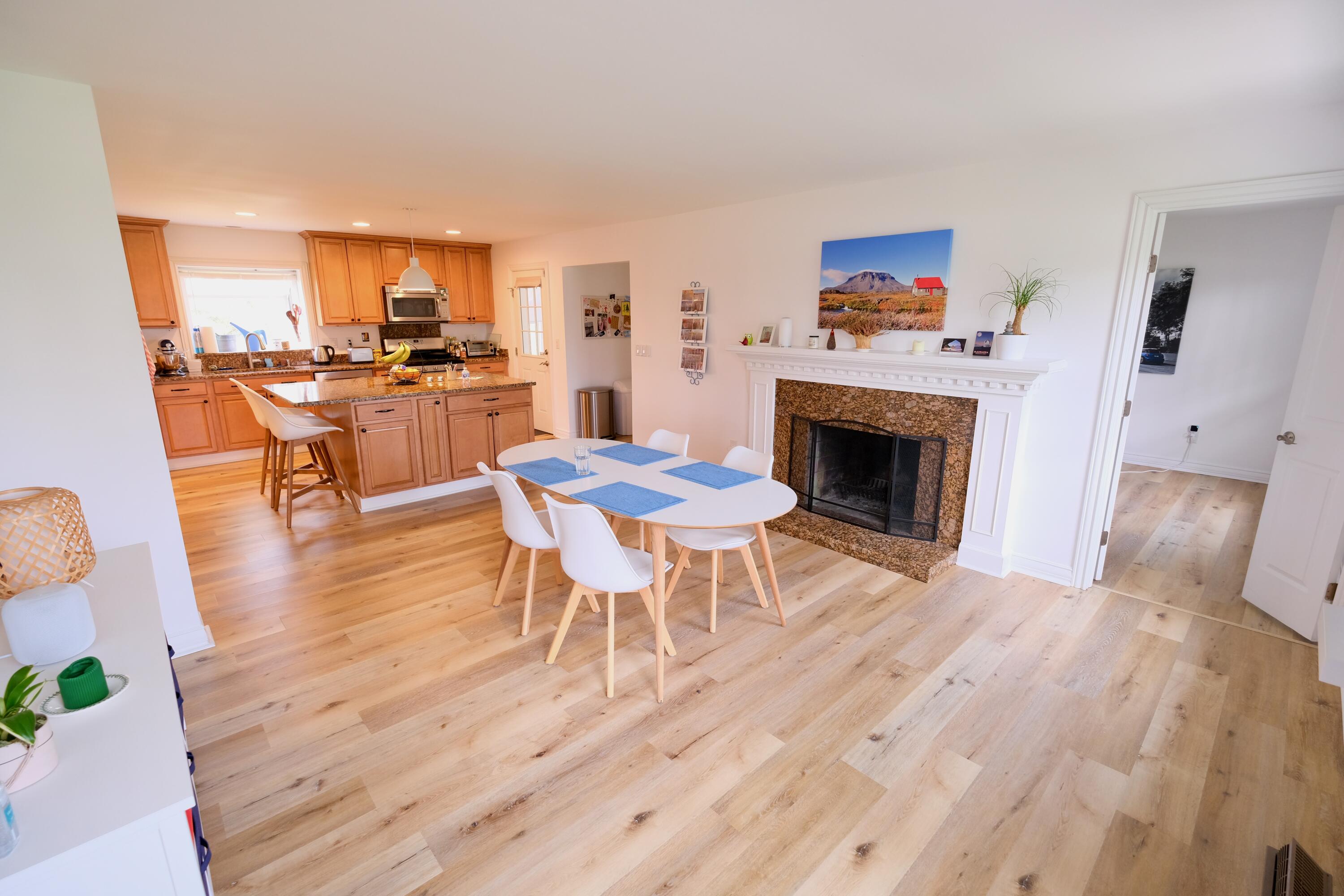 32272 Hearthstone Road Farmington Hills, MI 48334 - Photo 10 of 43 Dining Room - Kitchen
