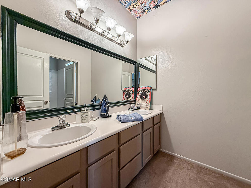 112 Forrester Court Simi Valley, CA 93065 - Photo 27 of 37