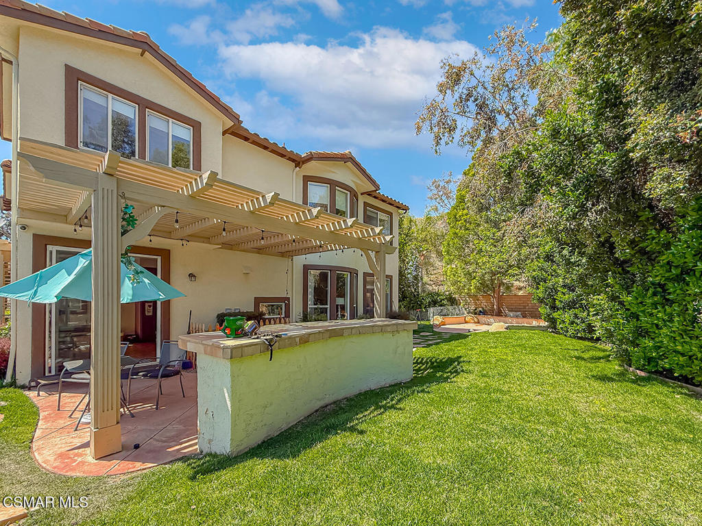 112 Forrester Court Simi Valley, CA 93065 - Photo 32 of 37