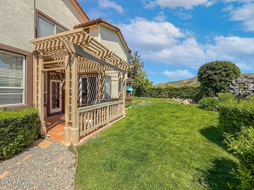 112 Forrester Court Simi Valley, CA 93065 - Photo 35 of 37