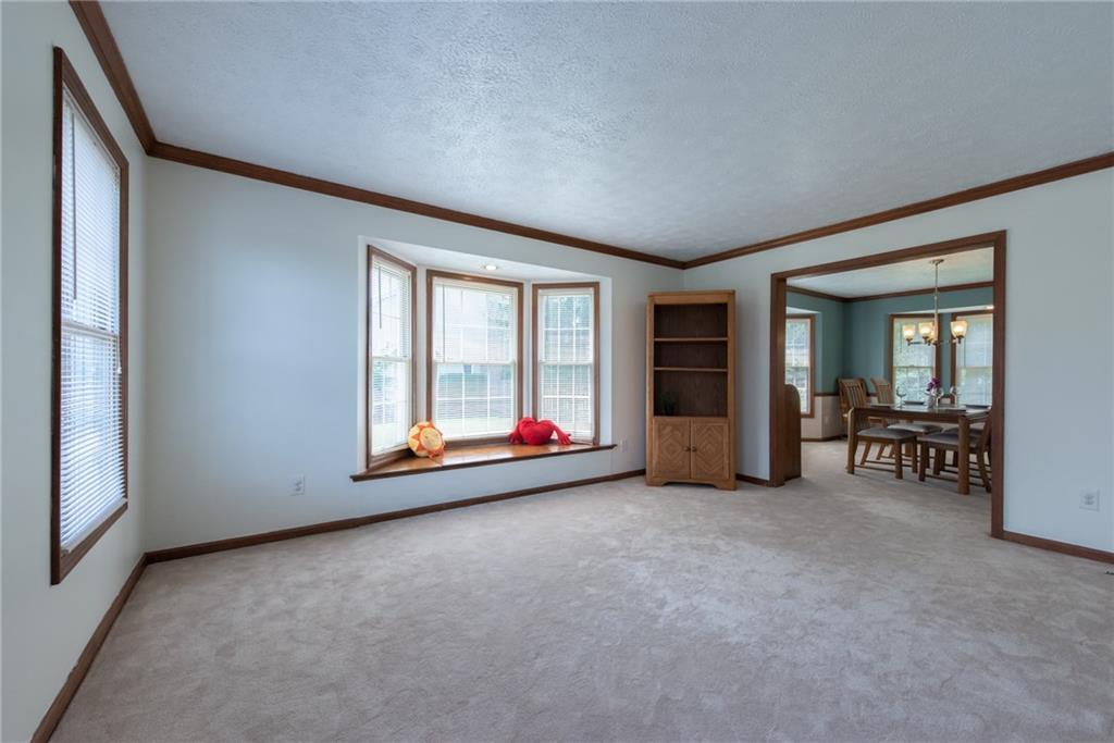 286 Rocky Ridge Road Bethel Park, PA 15102 - Photo 7 of 25 Gallery Image 7