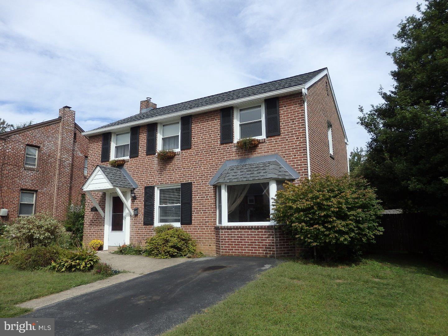 513 Achille Road Havertown, PA 19083 - Photo 25 of 25 Driveway