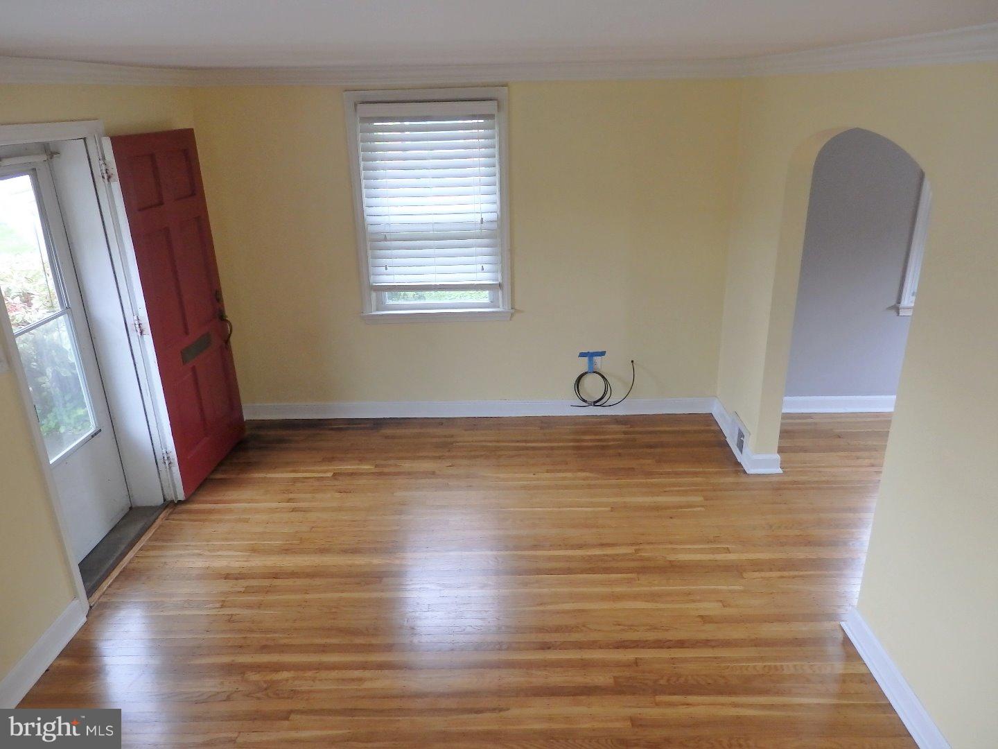 513 Achille Road Havertown, PA 19083 - Photo 4 of 25 Living Room