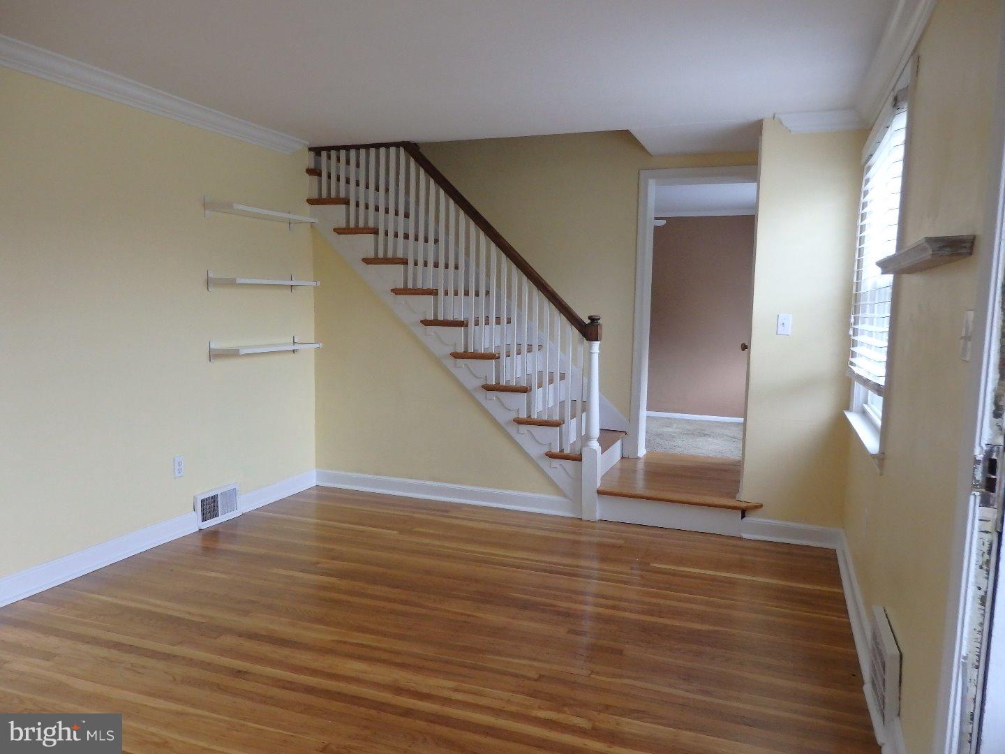513 Achille Road Havertown, PA 19083 - Photo 5 of 25 Living Room