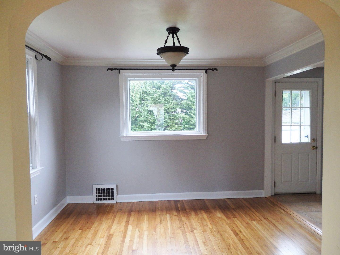 513 Achille Road Havertown, PA 19083 - Photo 6 of 25 Dining Room