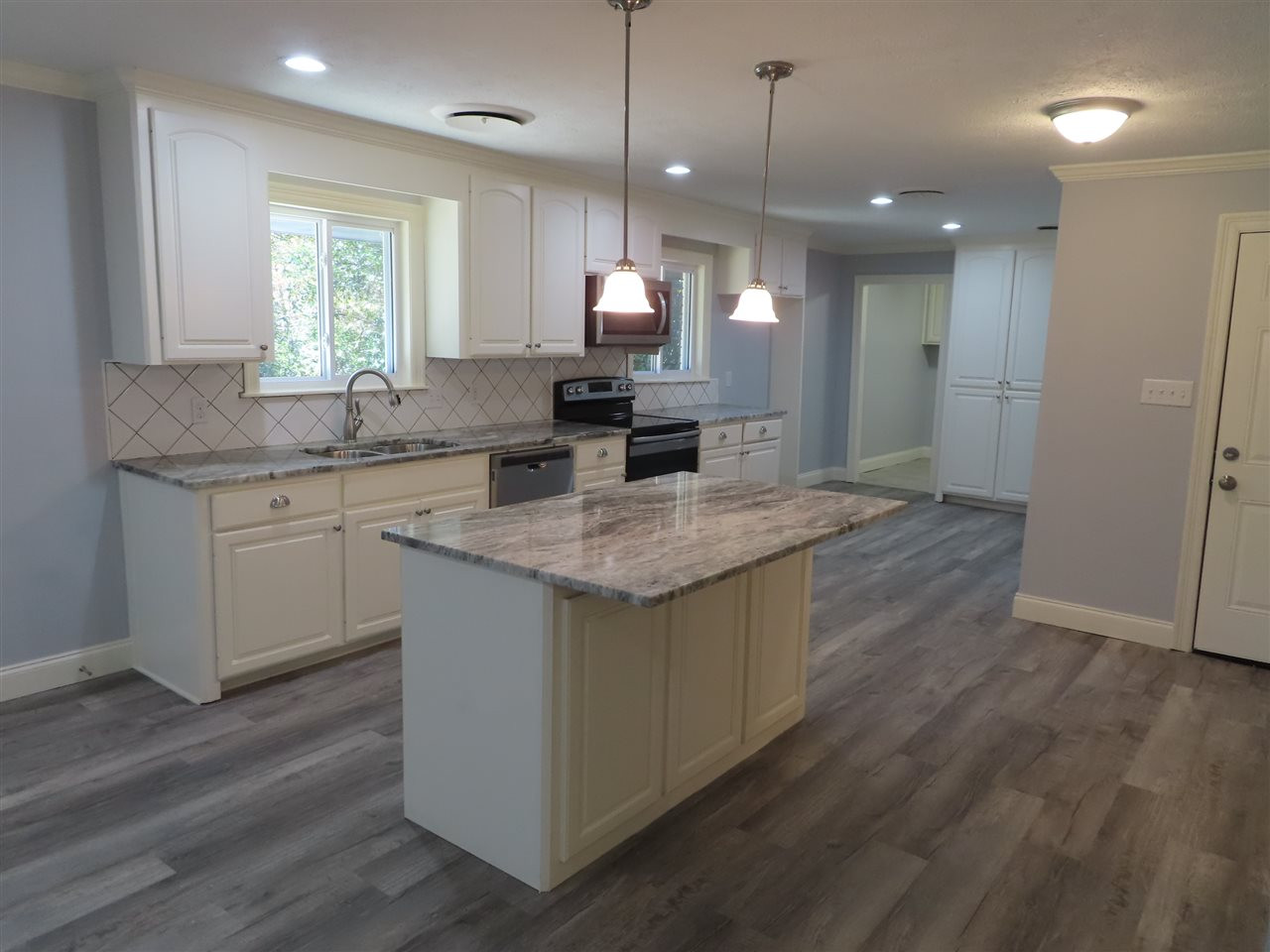 612 Dunton Road Clinton, MS 39056 - Photo 2 of 16 Photo 2