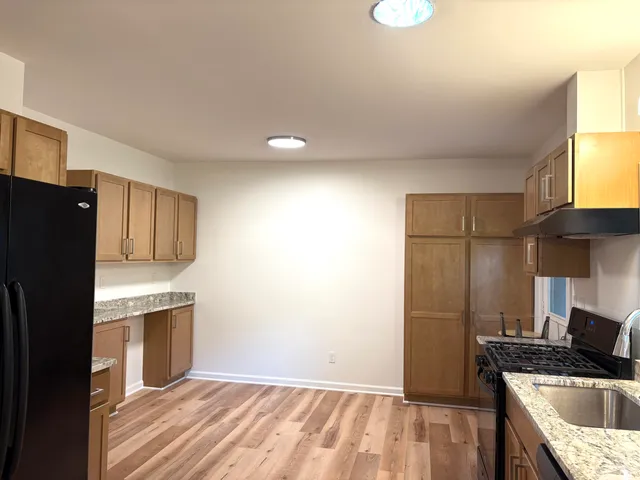 $249,990 | 3014 Edgewater Drive, Waterford, MI 48328