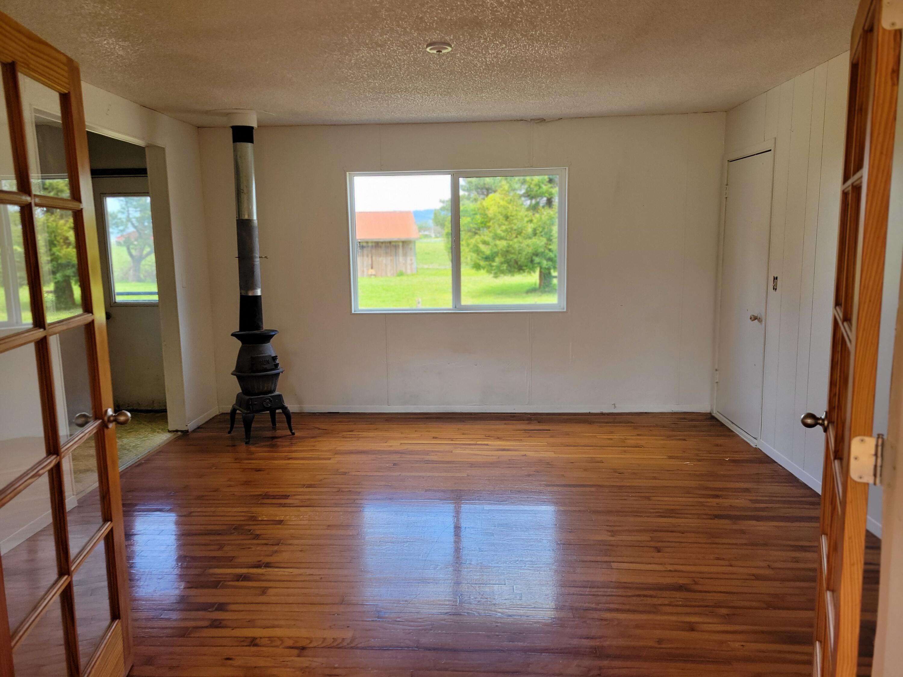4785 Grizzly Bluff Road Ferndale, CA 95536 - Photo 11 of 49